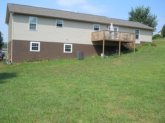 3rd image of 539 Altina Cir