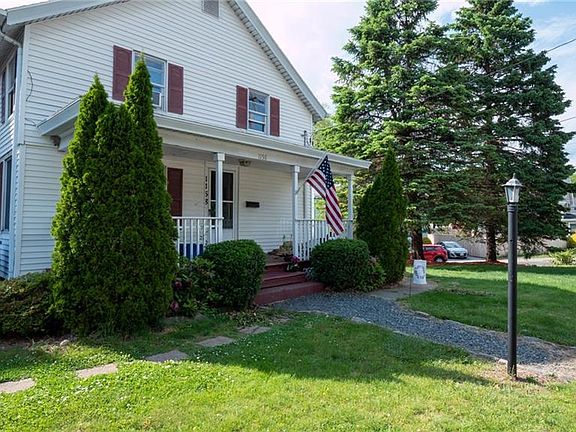 4th image of 1158 Smithfield Ave