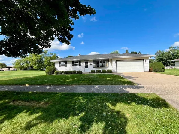 105 N Willard Ave, Janesville, WI 53548