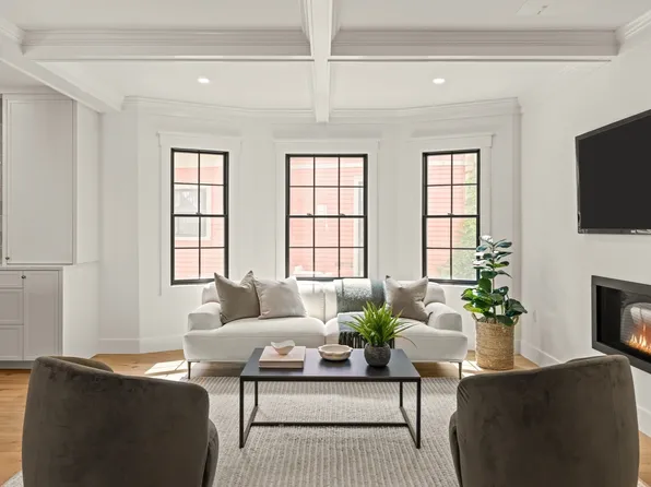23 College Hill Rd #1, Somerville, MA 02144
