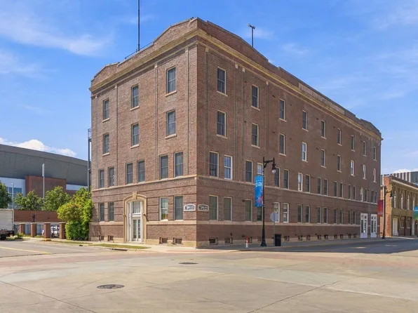 201 S Saint Francis Ave APT 303, Wichita, KS 67202