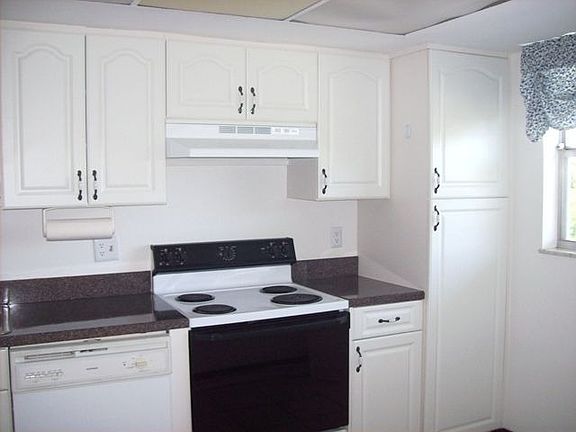 2nd image of 1151 Carlton Ct APT 201