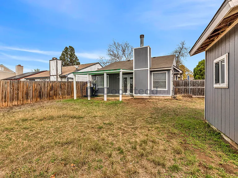 7407 Alverstone Way — Photo 25