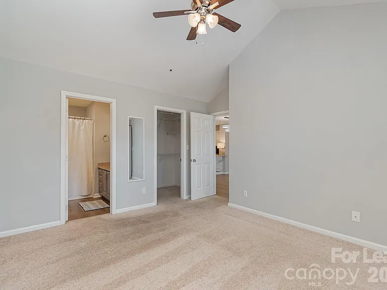 17544 Tuscany Ln — Photo 9