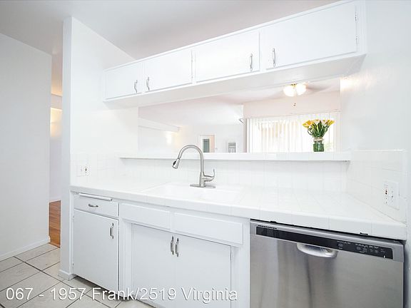 5th image of 1951 Frank St APT 10