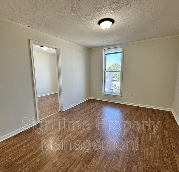 40 N Conococheague St #4 — Photo 3