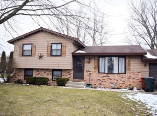 13109 Hobart Ct, Cedar Lake, IN 46303