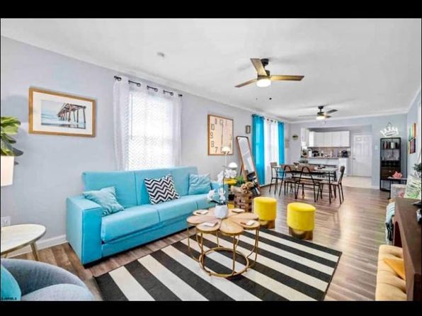 202 N Sacramento Ave Floor 2