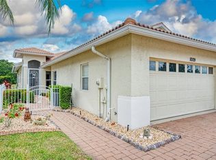 1009 Topelis Dr, Englewood, FL 34223