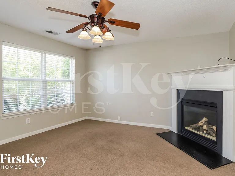 128 Watercress Ct — Photo 4