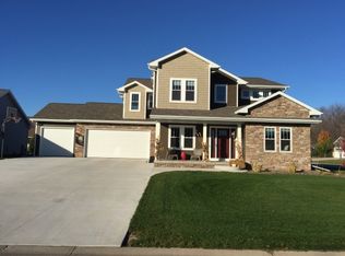 4800 W Scotch Pine Ct, Appleton, WI 54913