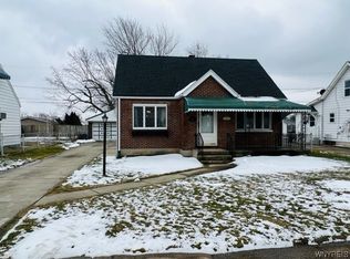 41 Airview Ter, Depew, NY 14043