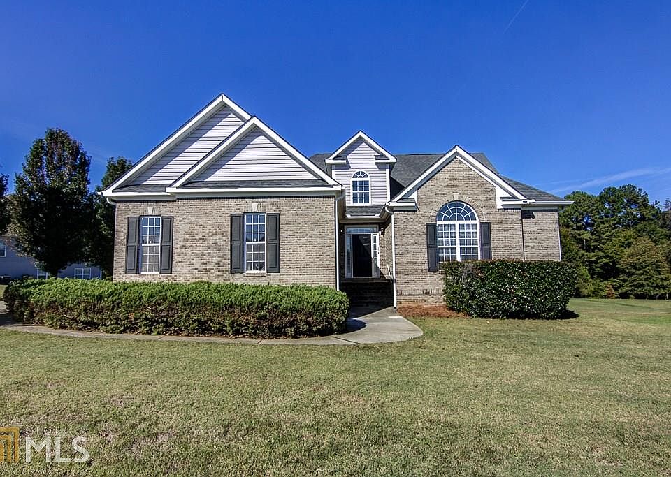 1st image of 270 Vickery Ln