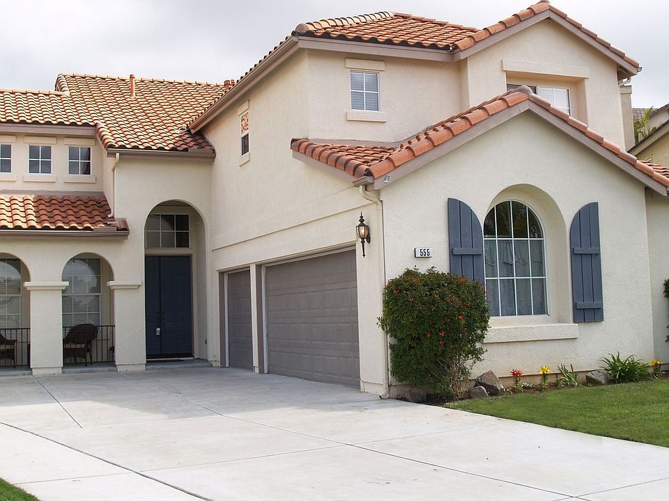 Three car garage