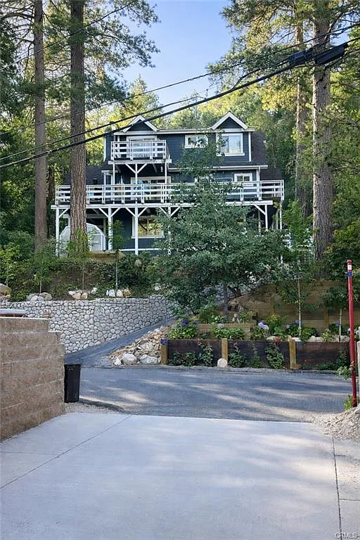5 bed, 2746 sqft, $4,900 — Photo 4