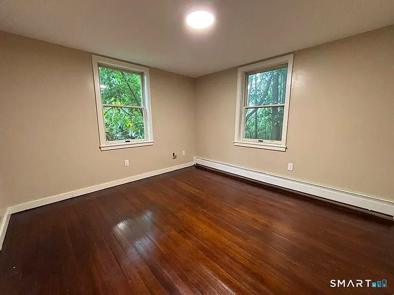 5 Seminary Rd — Photo 11