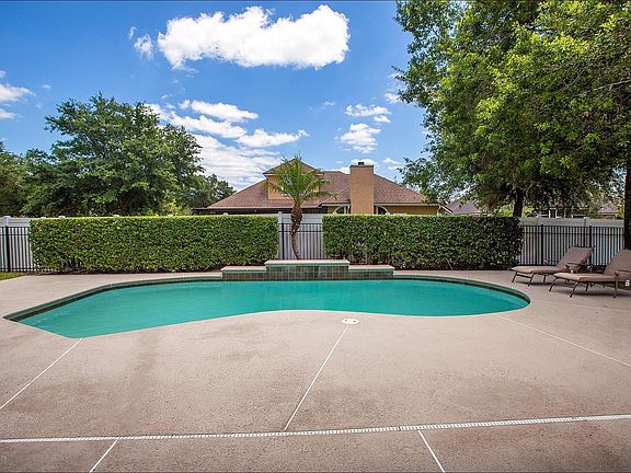 3rd image of 1431 Scenic Oaks Dr