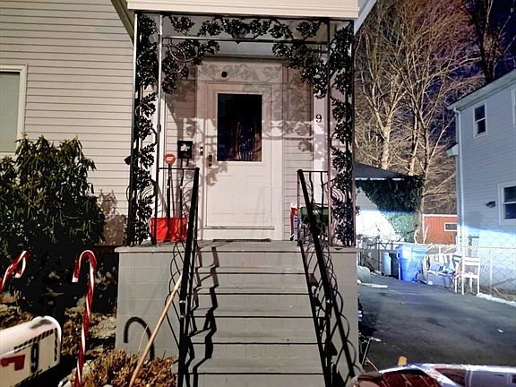 3rd image of 9 Hill St