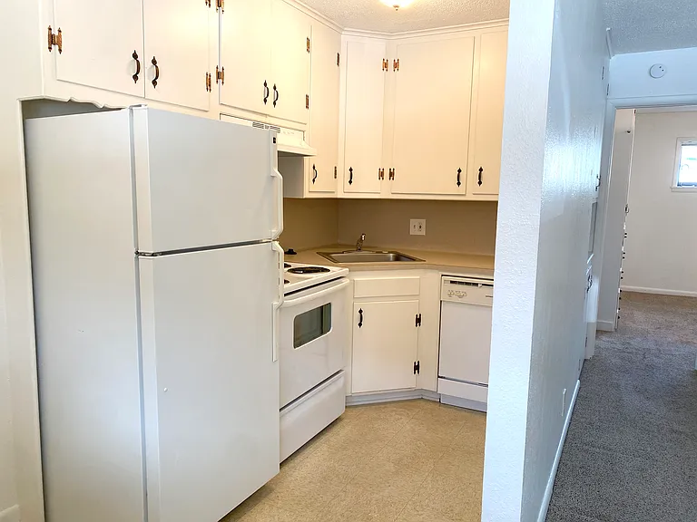 1630 S Baltimore Ave #3 — Photo 5