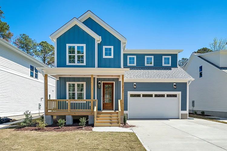 Clean Modern Finishes outside and inside. Deck stained white.