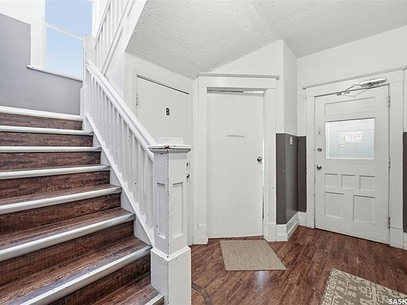 4th image of 817 8th AVENUE N