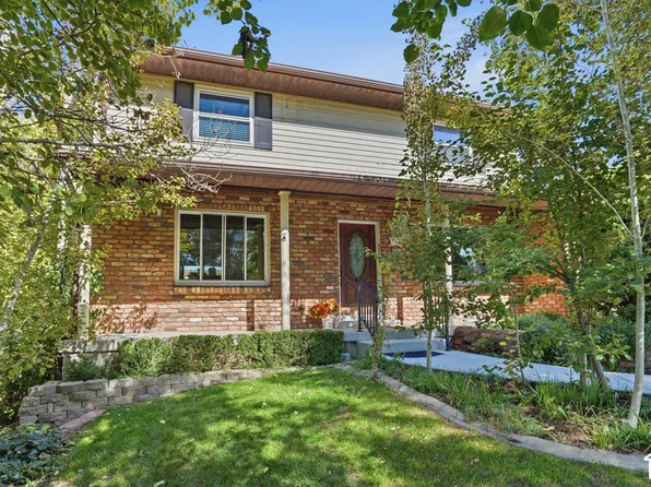 942 W Riverbend Dr, Murray, UT 84123
