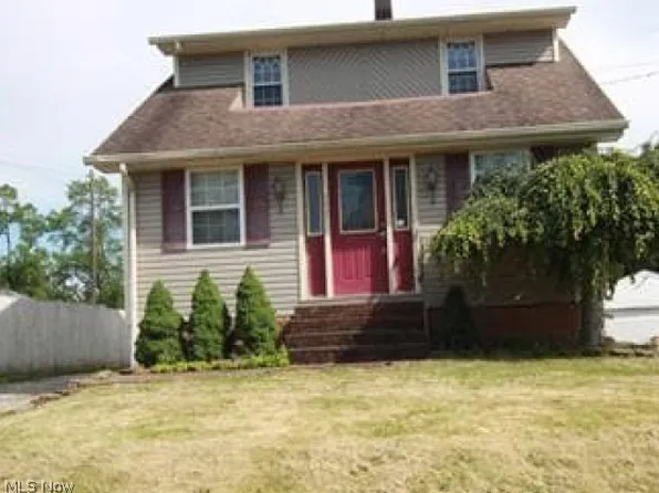 377 Coitsville Rd, Campbell, OH 44405