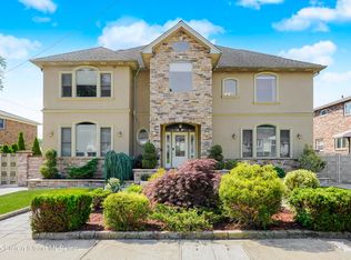 488 Ionia Ave, Staten Island, NY 10312
