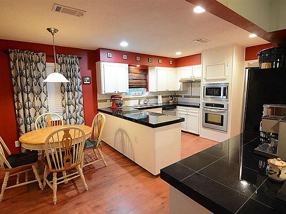 4th image of 8023 Twin Hills Dr
