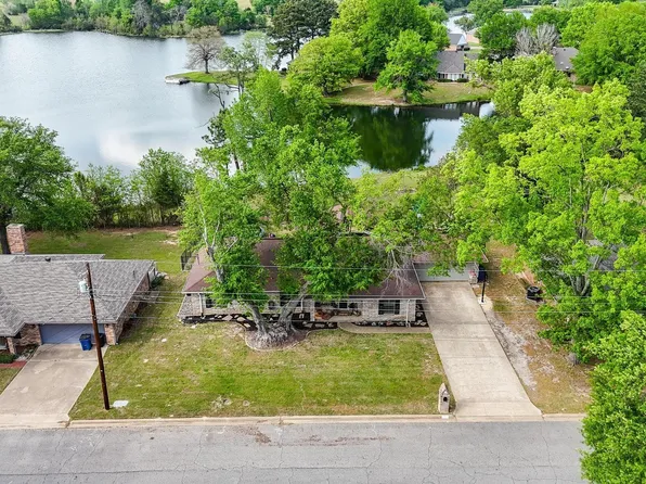 210 Pat Dr, Mineola, TX 75773