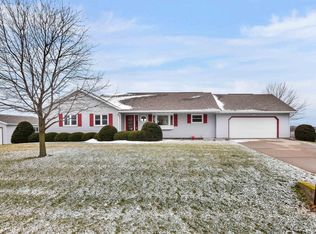 2411 Wayne Cir, Mc Farland, WI 53558