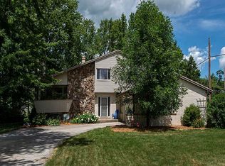 21510 Astolat Dr, Brookfield, WI 53045