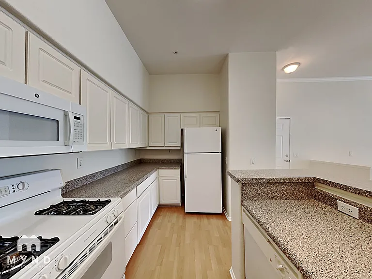12362 Carmel Country Rd #304 — Photo 10