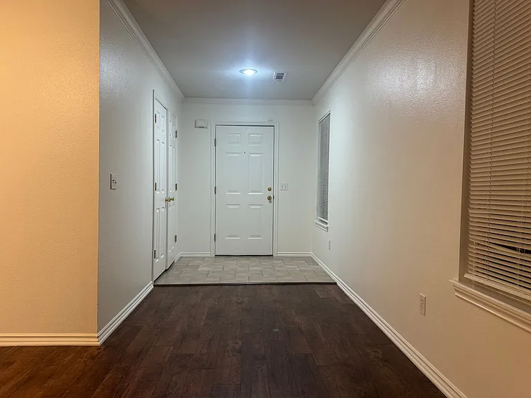 1584 N Willowbrook Dr — Photo 21