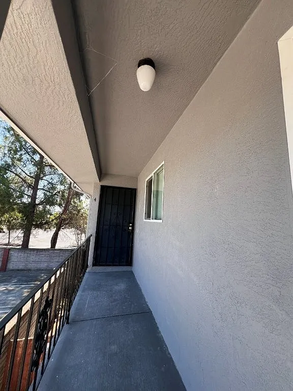 3 bed, $2,800 — Photo 2