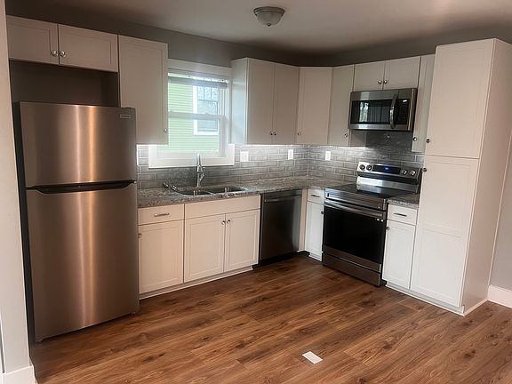 5th image of 2117 College St #2117