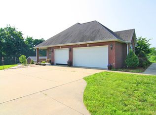 168 Hydepark Dr, Jackson, MO 63755