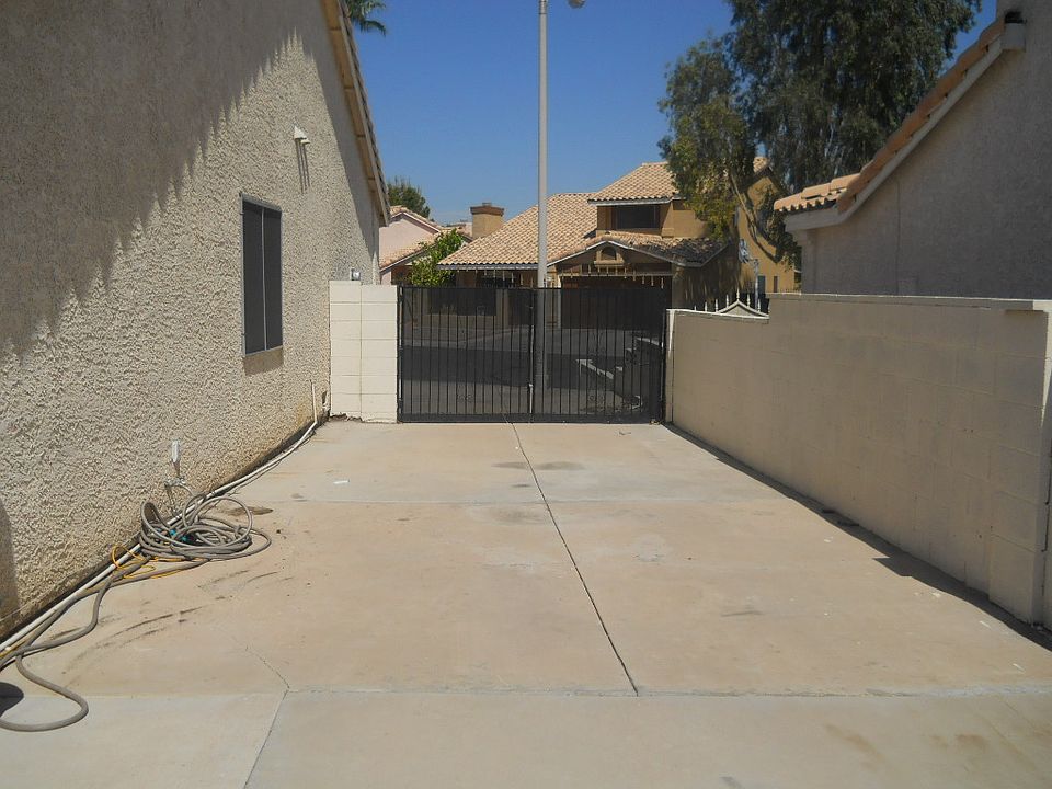 2nd image of 730 Panhandle Dr