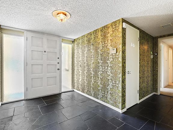 5th image of 395 San Palo Pl