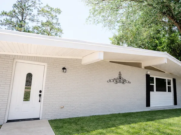 2184 3rd St, Mandeville, LA 70471