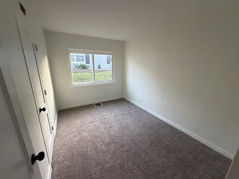 2055 Broadlawn Rd — Photo 9