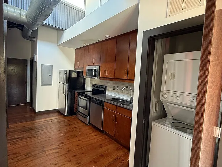703 N Harrison Street 410 Hancock St — Photo 21