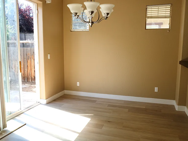 6732 Altesino Dr — Photo 7