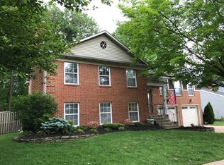 10917 Fox Sparrow Ct, Fairfax, VA 22032