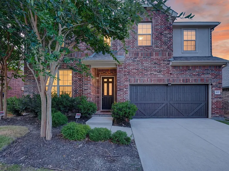 10323 Wedmore Dr — Photo 32