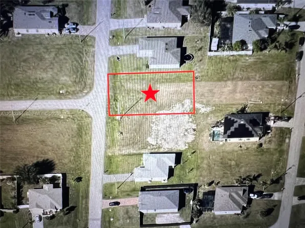 1135 NW 12th Pl, Cape Coral, FL 33993