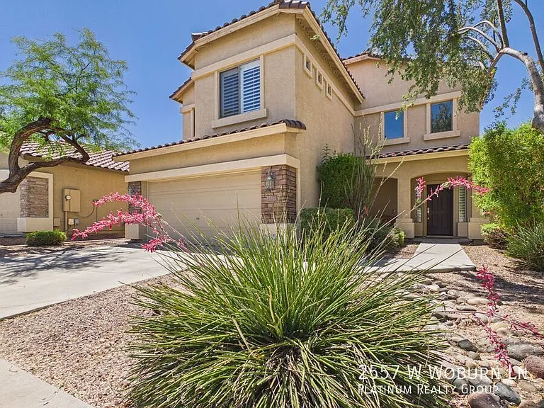 2557 W Woburn Ln — Photo 37