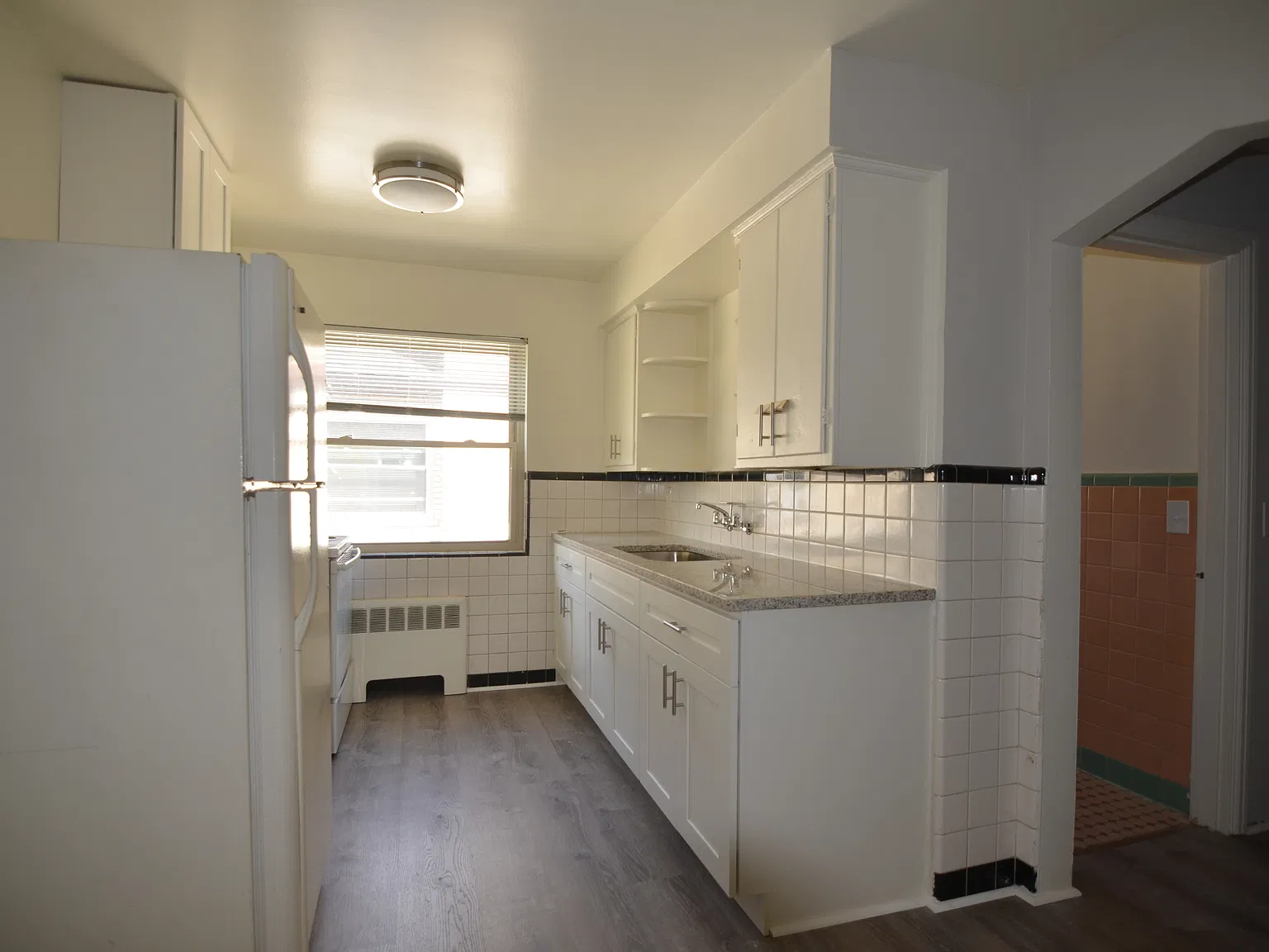 1 bed, 700 sqft, $995 — Photo 3