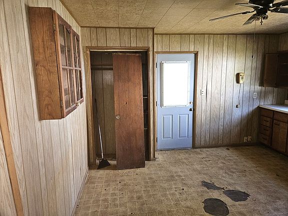 3rd image of 48 Malone Rd