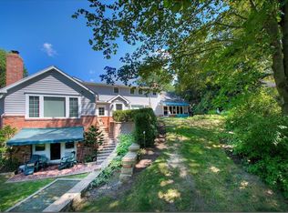 2872 Lander Rd, Pepper Pike, OH 44124